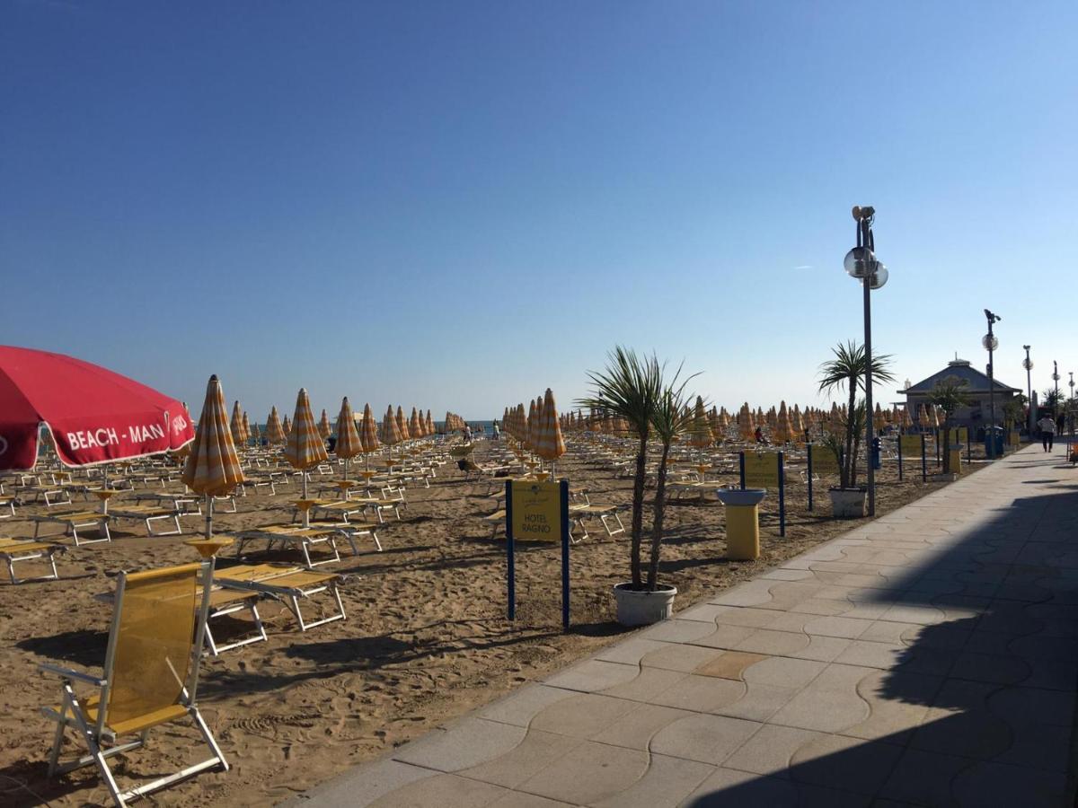 App. Marcopolo - 100Mt Dal Mare Leilighet Lido di Jesolo Eksteriør bilde