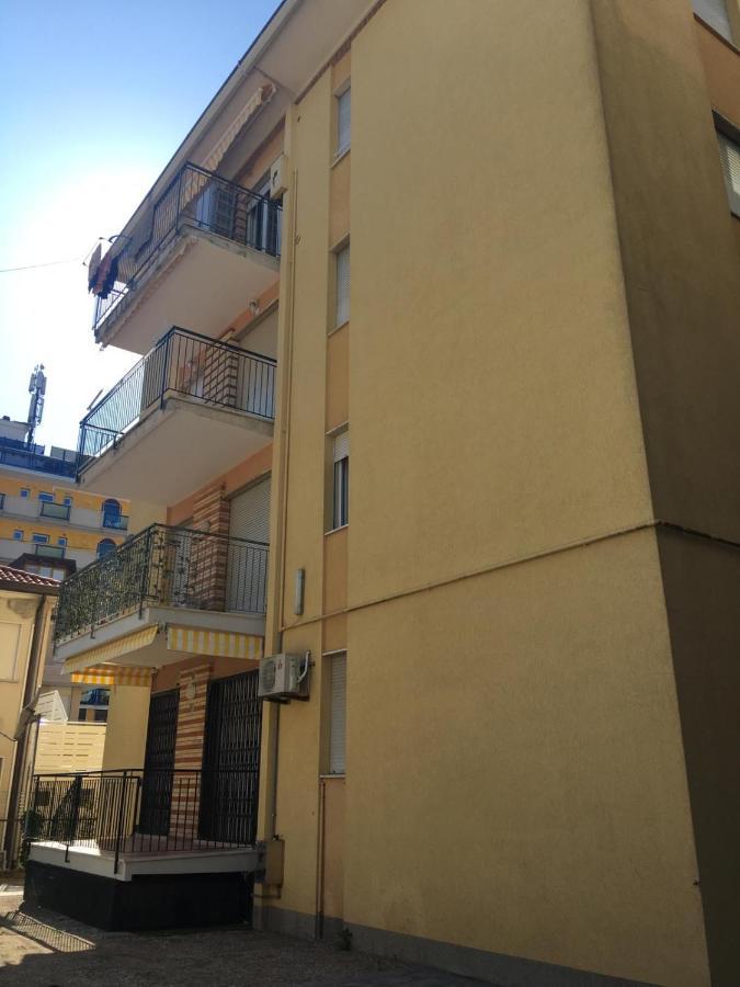 App. Marcopolo - 100Mt Dal Mare Leilighet Lido di Jesolo Eksteriør bilde